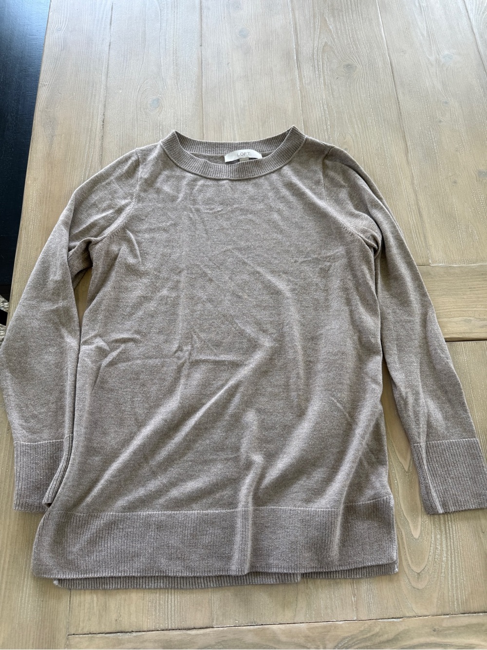 LOFT Women's Taupe Scoop Neck Lightweight Pullover